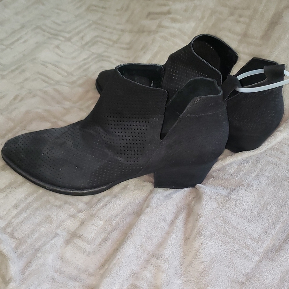 NEW Dolce Vita shoes